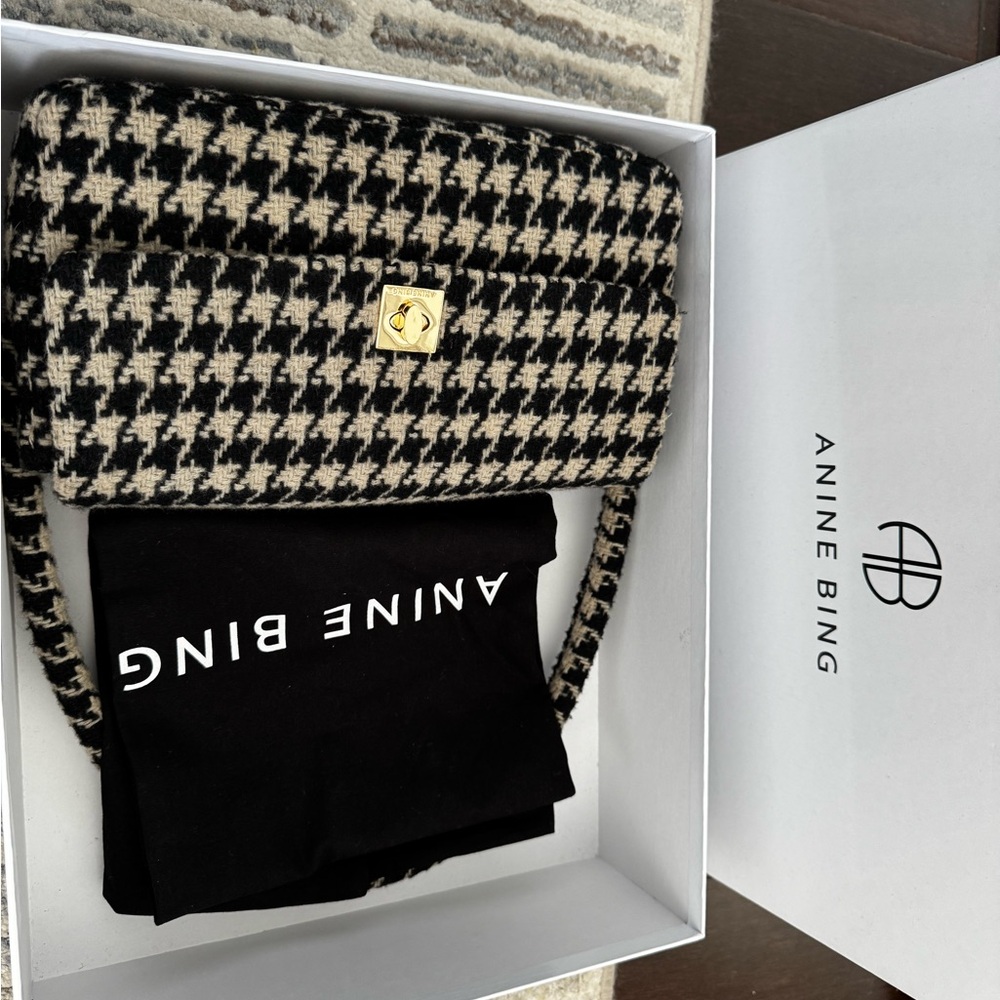 Anine Bing White Shoulder Bag
